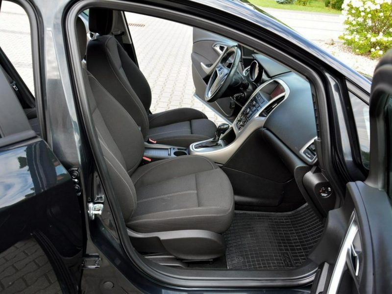 Opel Astra 2.0CDTI(160KM) Lift Cosmo Automat Ledy Navi 2xParktr. ASO opel ALU17" J (2009-2019)