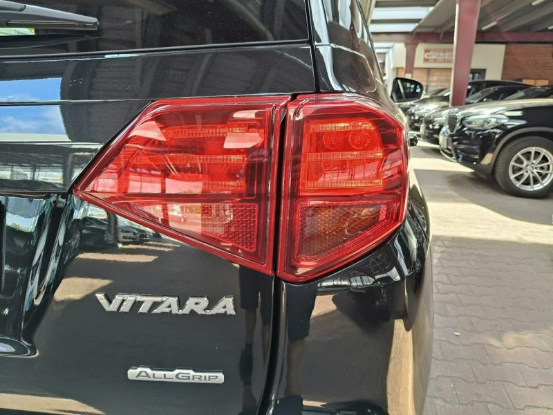Suzuki Vitara 1.4 140KM ALLGRIP Automat, Panorama, Navi, Kamera,MartwePole,HandsFree III (2019-)