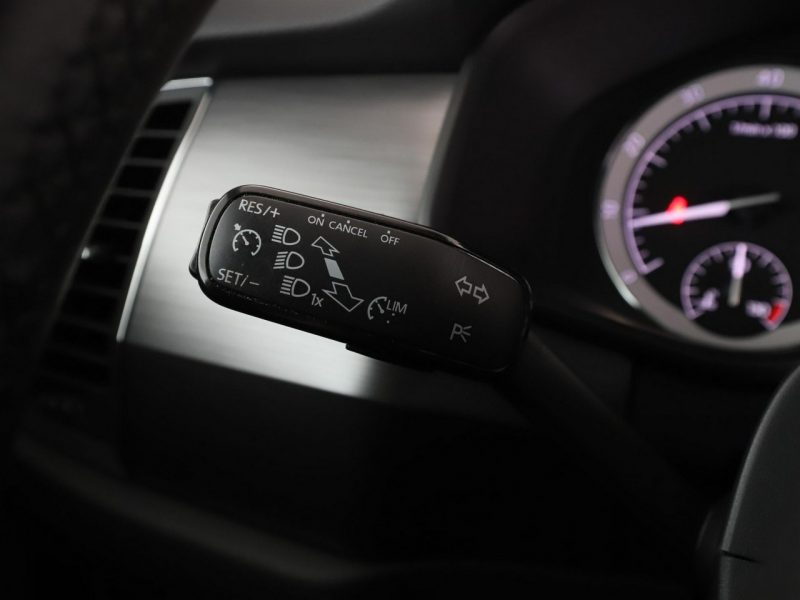 Škoda Kodiaq Ambition navi 7-osob. grzane fotele kamera tempomat Bluetooth I (2016-2024)