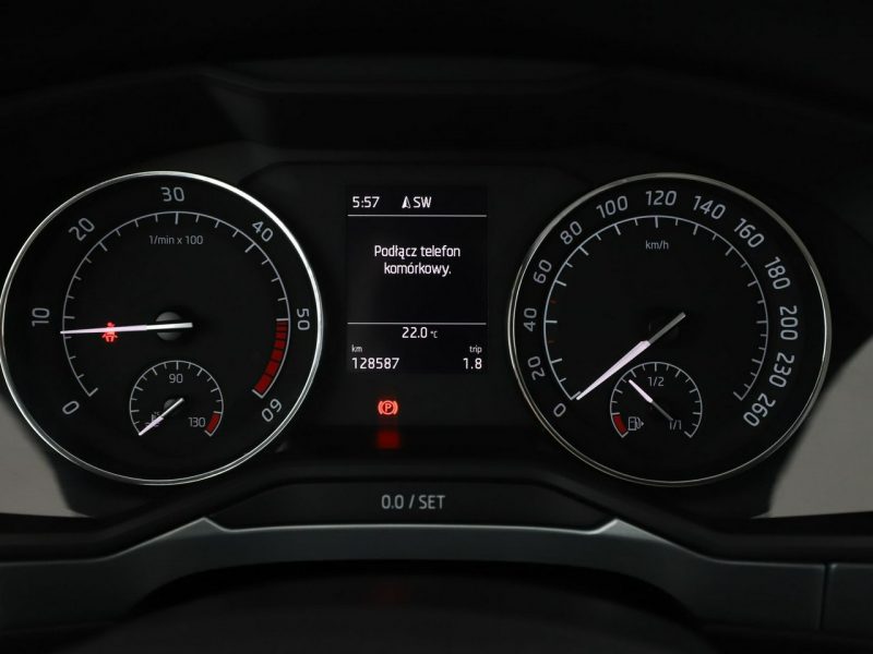 Škoda Superb FV23 2.0 TDI 6MT Polski Salon Climatronic Tempomat Navi Bi-Xenon PDC III (2015-2023)