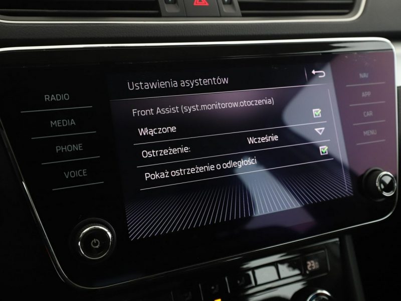 Škoda Superb FV23 2.0 TDI 6MT Polski Salon Climatronic Tempomat Navi Bi-Xenon PDC III (2015-2023)
