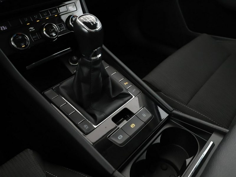 Škoda Superb FV23 2.0 TDI 6MT Polski Salon Climatronic Tempomat Navi Bi-Xenon PDC III (2015-2023)