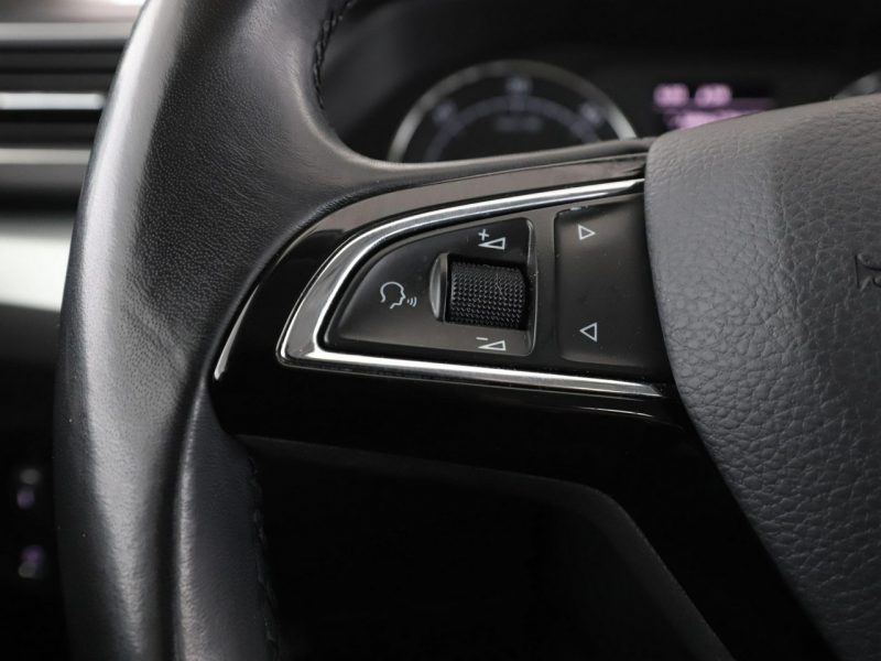 Škoda Superb FV23 2.0 TDI 6MT Polski Salon Climatronic Tempomat Navi Bi-Xenon PDC III (2015-2023)