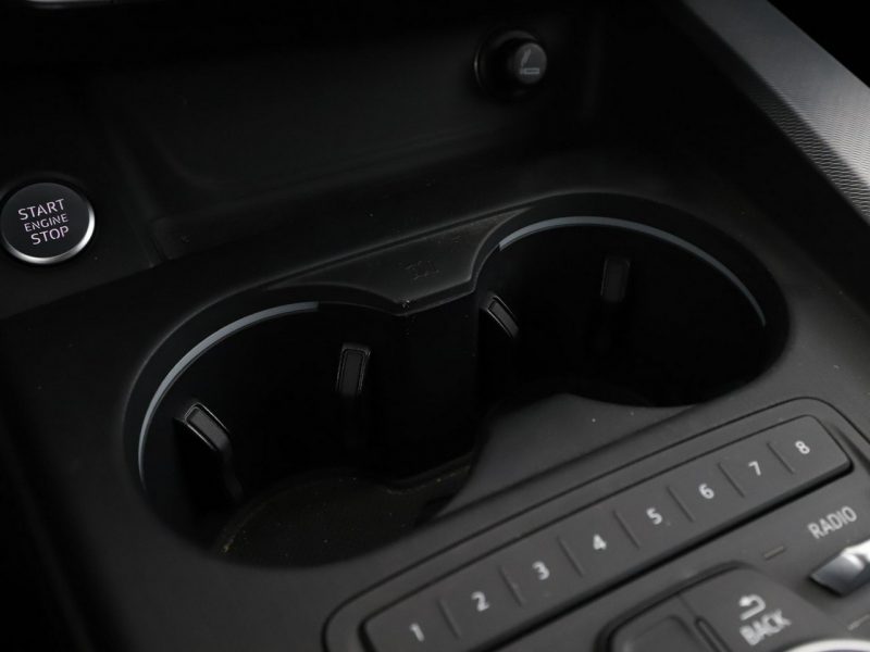 Audi A4 S-tronic skóra/alcantara xenon klima auto (3 strefy)kamera el. fotele B9 (2015-)