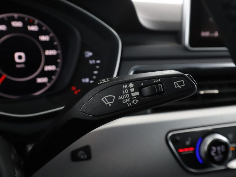 Audi A4 S-tronic skóra/alcantara xenon klima auto (3 strefy)kamera el. fotele B9 (2015-)