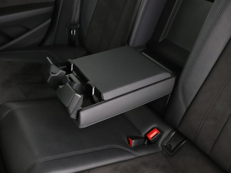 Audi A4 S-tronic skóra/alcantara xenon klima auto (3 strefy)kamera el. fotele B9 (2015-)