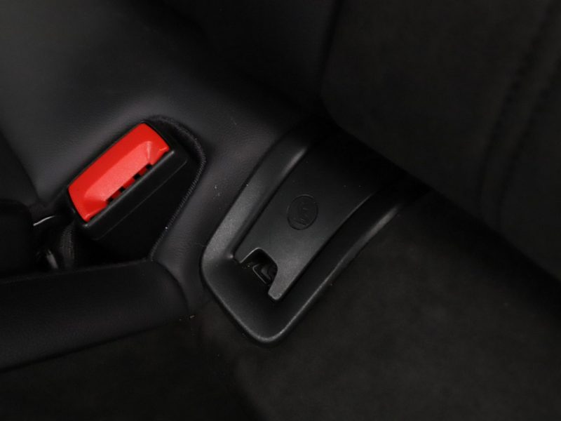 Audi A4 S-tronic skóra/alcantara xenon klima auto (3 strefy)kamera el. fotele B9 (2015-)