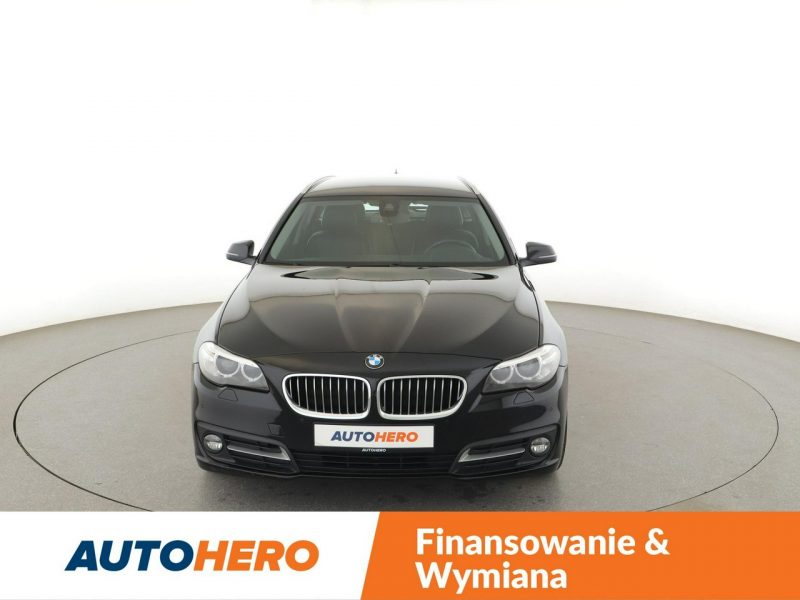 BMW 525 Automat skóra bi-xenon czujniki parkowania el. sterowanie i grzane fot F10 (2009-2017)