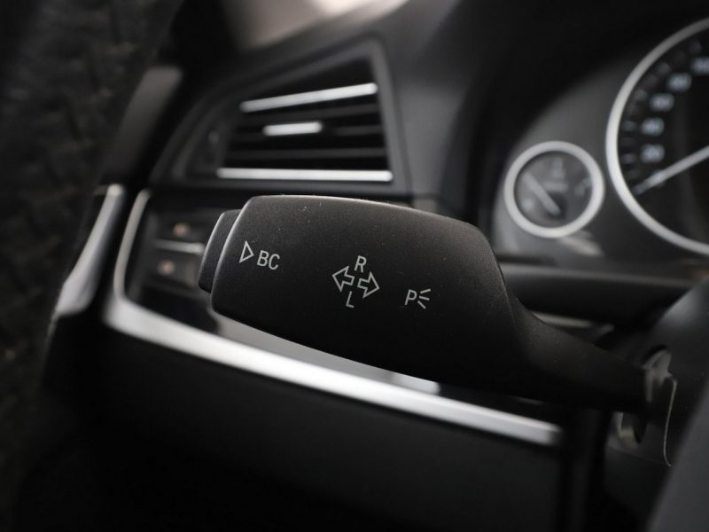 BMW 525 Automat skóra bi-xenon czujniki parkowania el. sterowanie i grzane fot F10 (2009-2017)