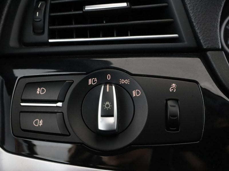 BMW 525 Automat skóra bi-xenon czujniki parkowania el. sterowanie i grzane fot F10 (2009-2017)
