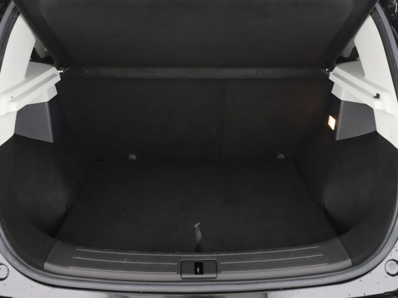 MG ZS 1.0T-GDI Luxury Klimatronik Tempomat Nawigacja Grzane Fotele Kamera360