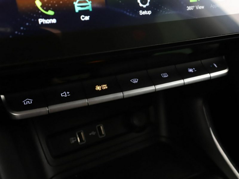 MG ZS 1.0T-GDI Luxury Klimatronik Tempomat Nawigacja Grzane Fotele Kamera360