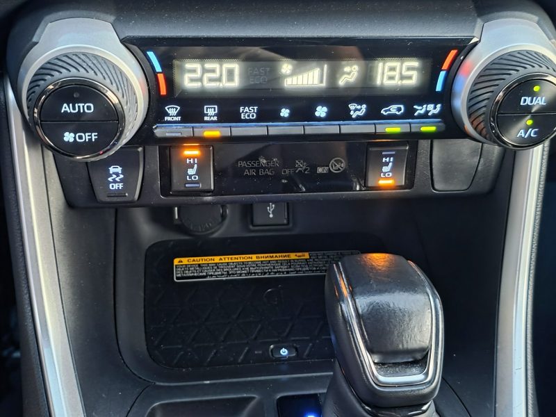 Toyota RAV-4 2021 Tylko Salon Polska 1Właściciel 4x4 V (2018)