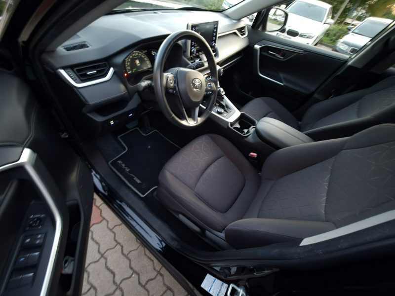 Toyota RAV-4 2021 Tylko Salon Polska 1Właściciel 4x4 V (2018)