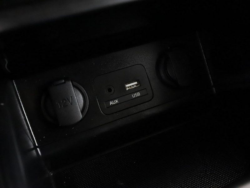 Kia Carens 7 os. navi klima auto kamera i czujniki parkowania grzane fotele i kan IV (2013-)