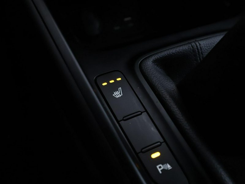 Kia Carens 7 os. navi klima auto kamera i czujniki parkowania grzane fotele i kan IV (2013-)