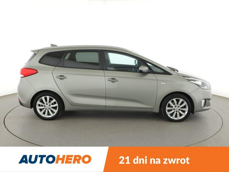 Kia Carens 7 os. navi klima auto kamera i czujniki parkowania grzane fotele i kan IV (2013-)