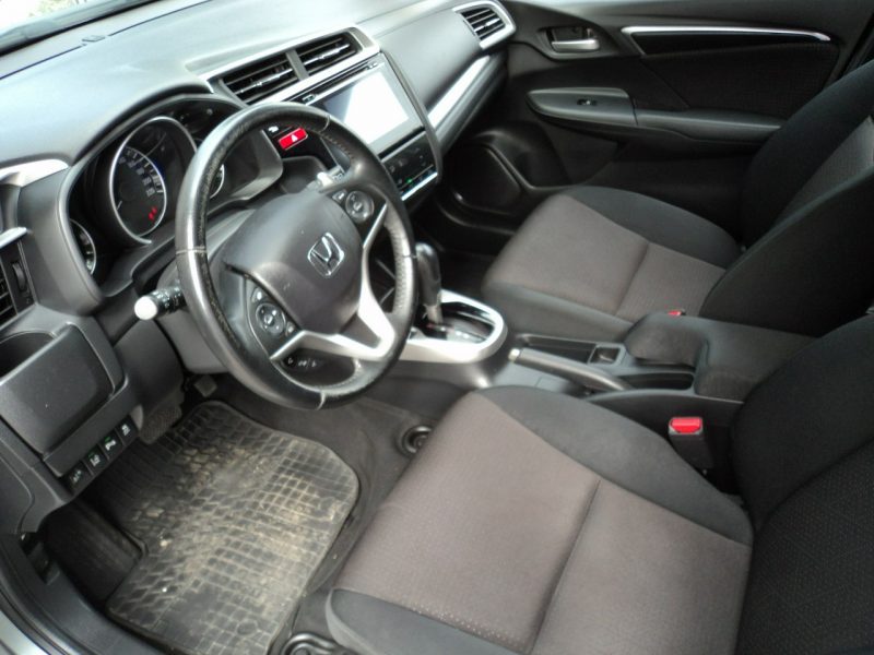 Honda Jazz sprzedam HONDE JAZZ z 2015r 1.4b automat malutki przebieg tylko39tyśkm IV (2013-)