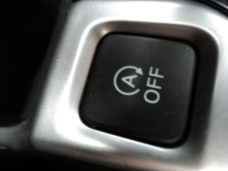 Honda Jazz sprzedam HONDE JAZZ z 2015r 1.4b automat malutki przebieg tylko39tyśkm IV (2013-)