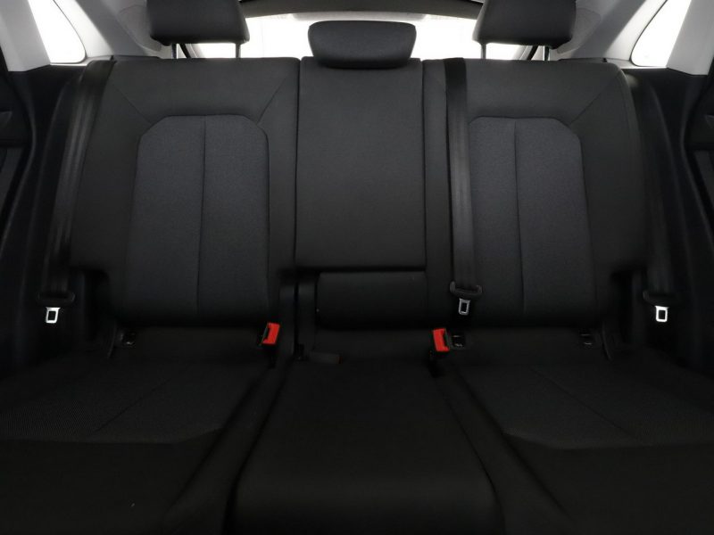 Audi Q3 Sportback PHEV S-Tronic virtual cocpit navi klima auto kamery grzane fotele