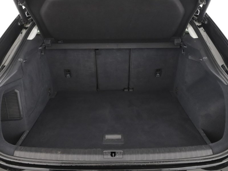 Audi Q3 Sportback PHEV S-Tronic virtual cocpit navi klima auto kamery grzane fotele