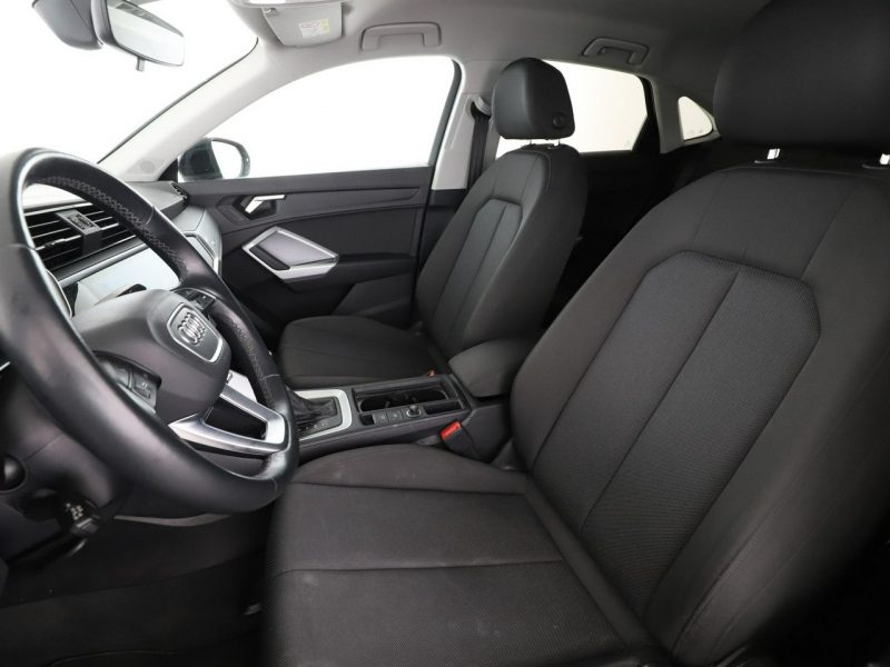 Audi Q3 Sportback PHEV S-Tronic virtual cocpit navi klima auto kamery grzane fotele