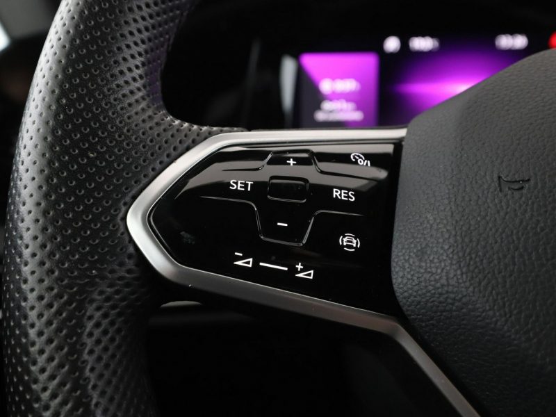 Volkswagen Golf PHEV 245KM full LED virtual cocpit navi klima auto kamery grzane fotel VIII (2020-)
