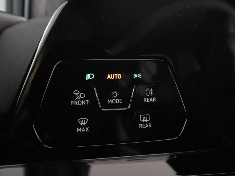 Volkswagen Golf PHEV 245KM full LED virtual cocpit navi klima auto kamery grzane fotel VIII (2020-)