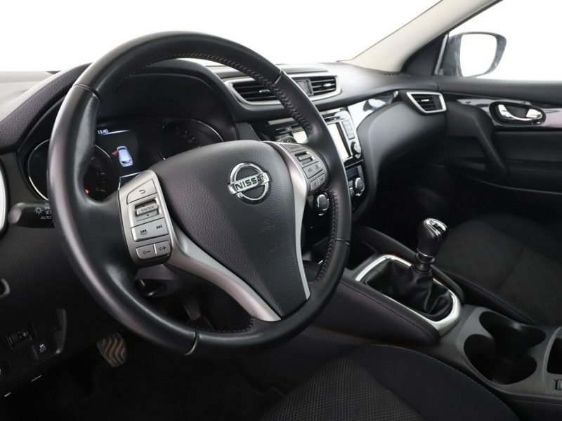 Nissan Qashqai panorama navi klima auto kamera i czujniki parkowania grzane fotele II (2013-2021)