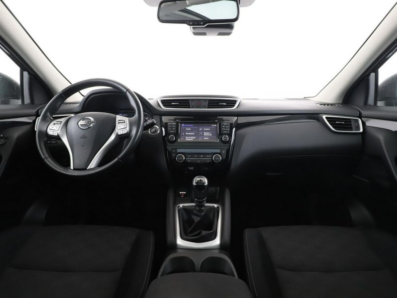 Nissan Qashqai panorama navi klima auto kamera i czujniki parkowania grzane fotele II (2013-2021)