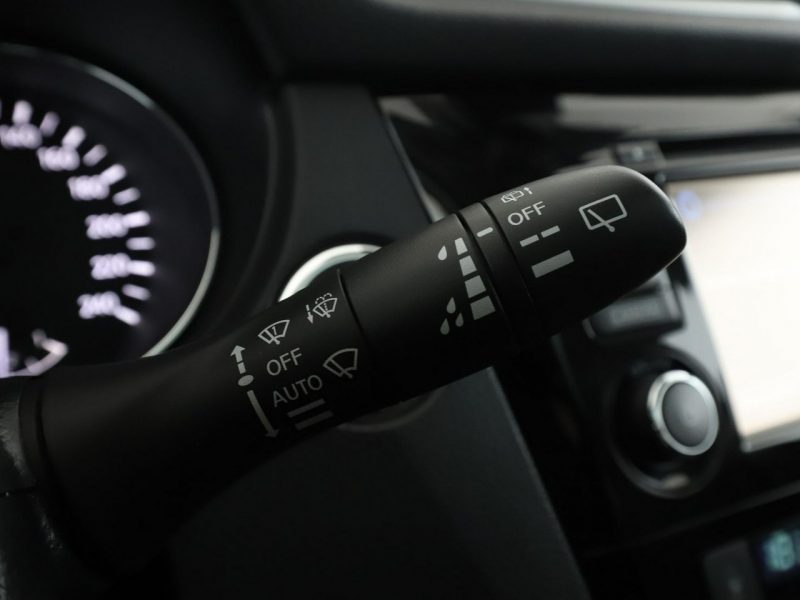 Nissan Qashqai panorama navi klima auto kamera i czujniki parkowania grzane fotele II (2013-2021)