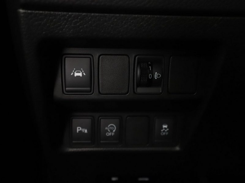 Nissan Qashqai panorama navi klima auto kamera i czujniki parkowania grzane fotele II (2013-2021)
