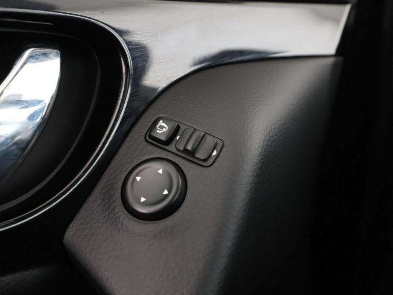 Nissan Qashqai panorama navi klima auto kamera i czujniki parkowania grzane fotele II (2013-2021)