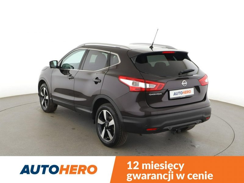 Nissan Qashqai panorama navi klima auto kamera i czujniki parkowania grzane fotele II (2013-2021)