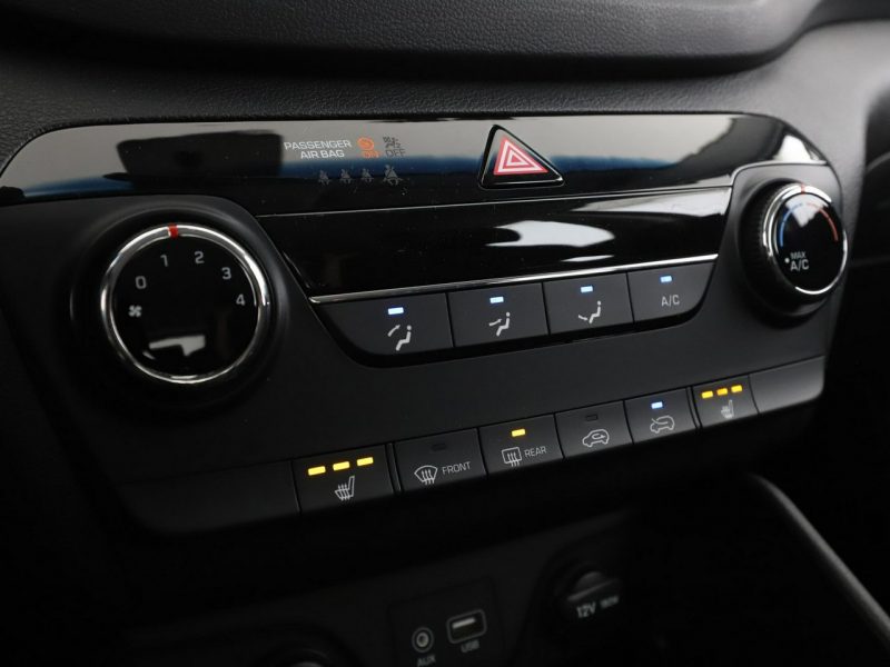 Hyundai Tucson Navi klima kamera i czujniki parkowania grzane fotele III (2015-2020)