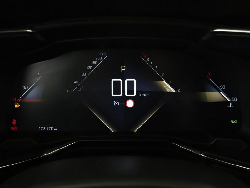 DS Automobiles DS 7 Crossback 1.6T Automat RIVOLI Nawigacja Tempomat El.Fotele Skóra BiXenon Kamera