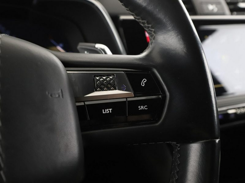 DS Automobiles DS 7 Crossback 1.6T Automat RIVOLI Nawigacja Tempomat El.Fotele Skóra BiXenon Kamera