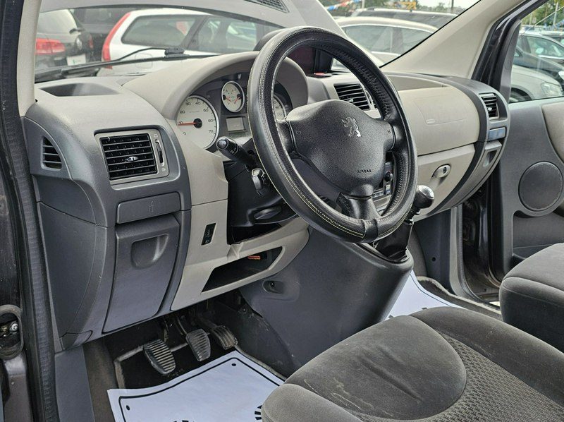 Peugeot Expert 8 Os,2Xdrzwi Nawiewy,2,0HDI136 KM Klima ,Tempomat ,Zamiana GWARANCJA II (2007-)