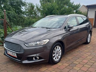Ford Mondeo Bogate wyposażenie Przebieg: 121.550 km Nowy rozrząd opony itp Mk5 (2014-)