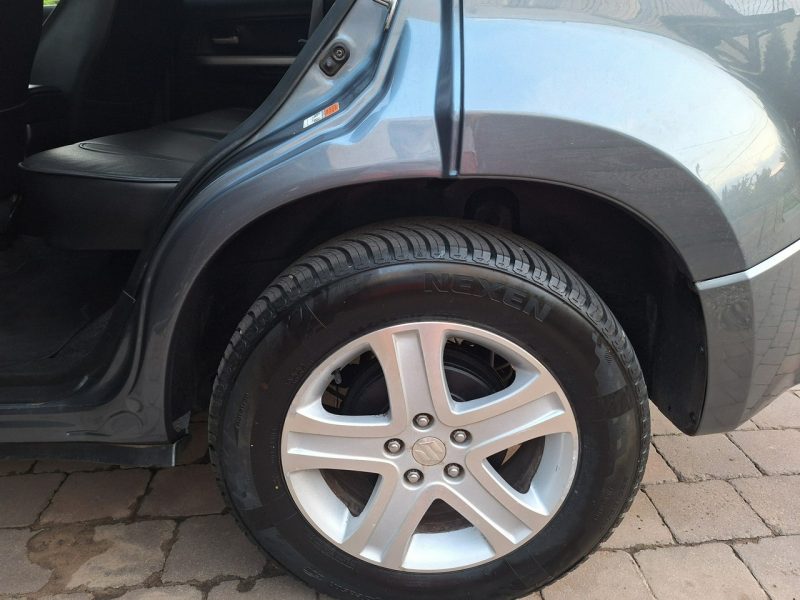 Suzuki Grand Vitara * 2.0 benz.* 4X4 * xenony *SZYBERDA* ALUfelgi* Z NiEMiEC*BARDZO ŁADNA* II (2005-2015)