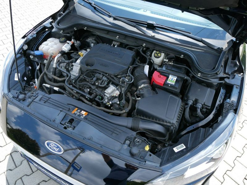 Ford Focus 1.0 E-Boost 100KM Kombi -Navi -Pakiet zimowy -Asystenci jazdy -Zobacz Mk4 (2018-)