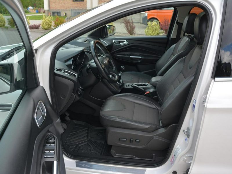 Ford Kuga Individual Biała perła Skóry Panorama Ledy Navi Tablet el.fotele II (2012-)