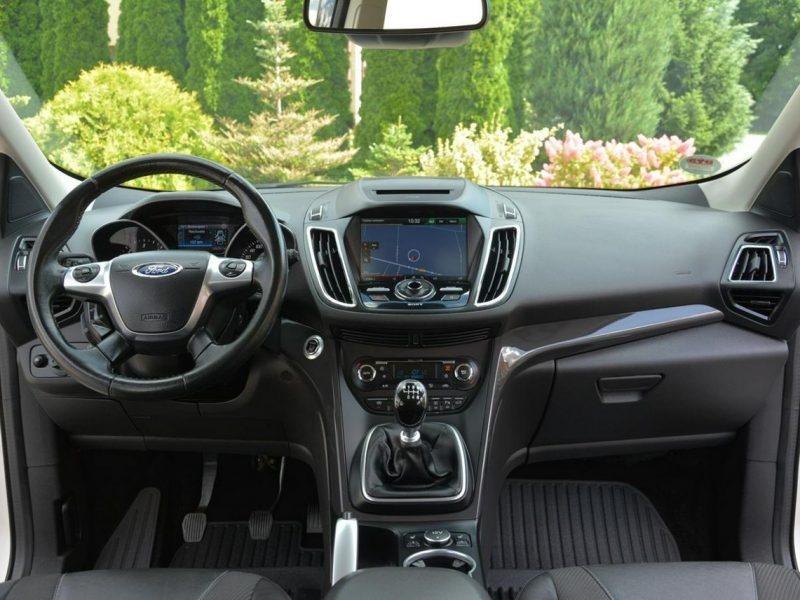 Ford Kuga Individual Biała perła Skóry Panorama Ledy Navi Tablet el.fotele II (2012-)