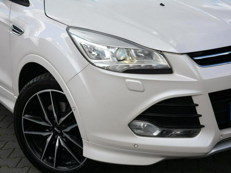 Ford Kuga Individual Biała perła Skóry Panorama Ledy Navi Tablet el.fotele II (2012-)