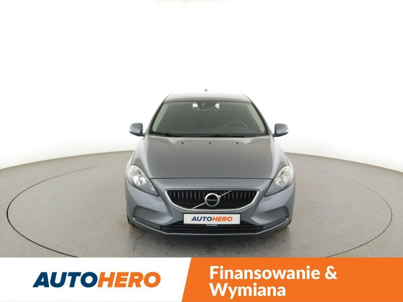 Volvo V40 navi PDC hak tempomat klima-auto II (2012-)