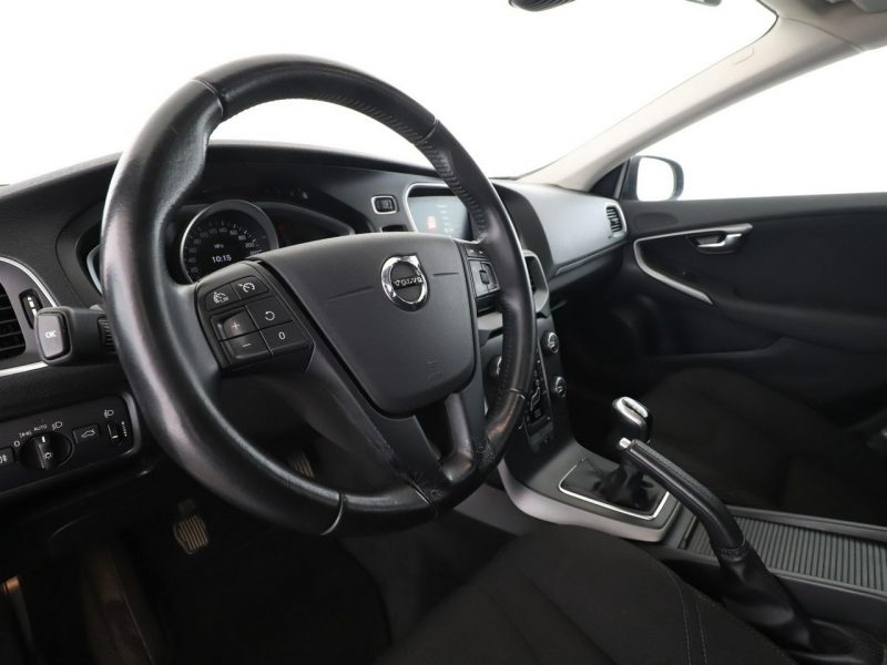 Volvo V40 navi PDC hak tempomat klima-auto II (2012-)