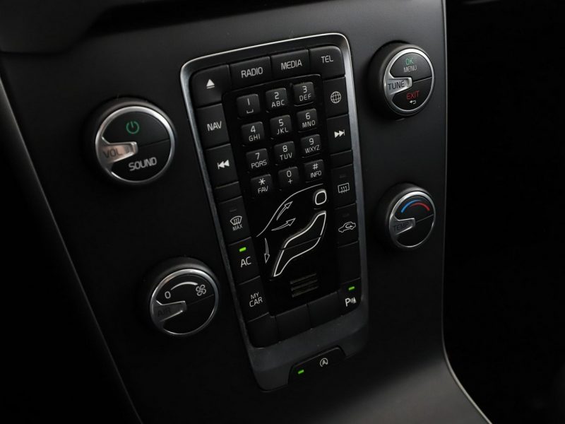 Volvo V40 navi PDC hak tempomat klima-auto II (2012-)