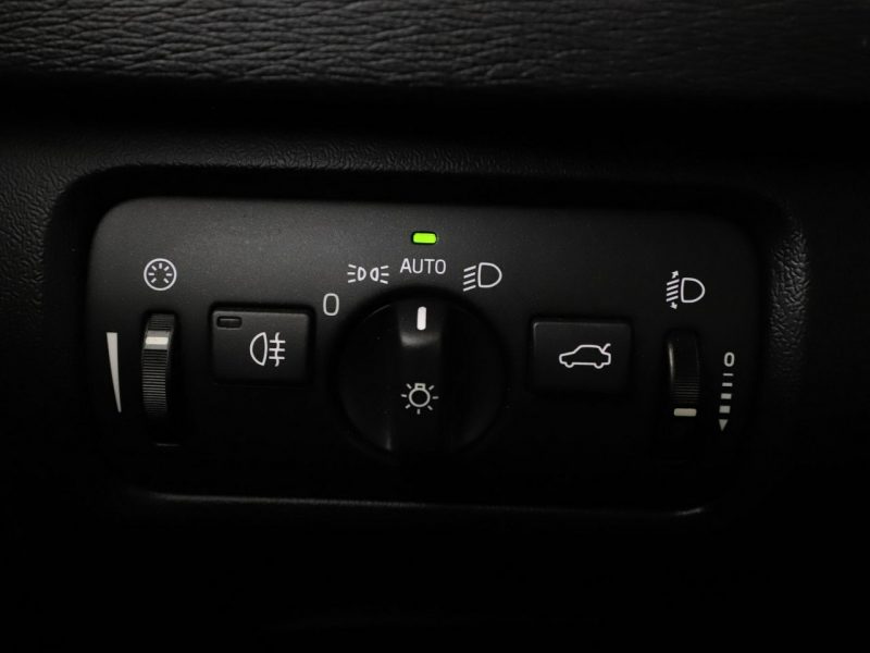 Volvo V40 navi PDC hak tempomat klima-auto II (2012-)