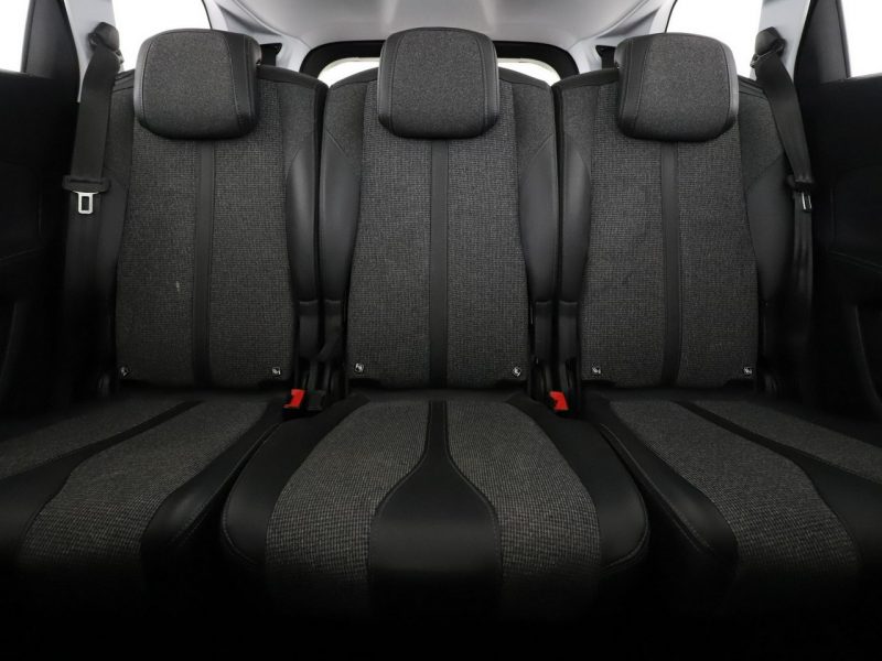 Peugeot 5008 Allure Business automat 7-osob. PDC-kamera virtual navi grzane fotele II (2017-)