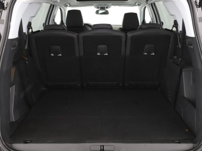 Peugeot 5008 Allure Business automat 7-osob. PDC-kamera virtual navi grzane fotele II (2017-)